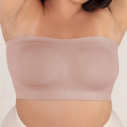 Convertible strapless bandeau bra, wire-free and comfortable, suitable for various outfits.