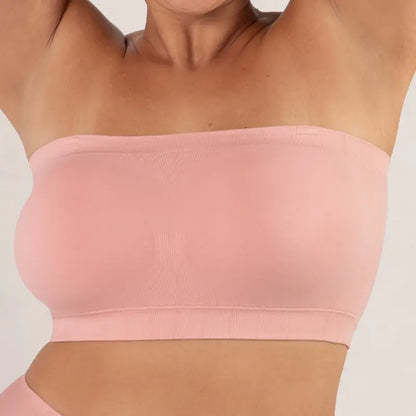 Convertible strapless bandeau bra, wire-free and comfortable, suitable for various outfits.